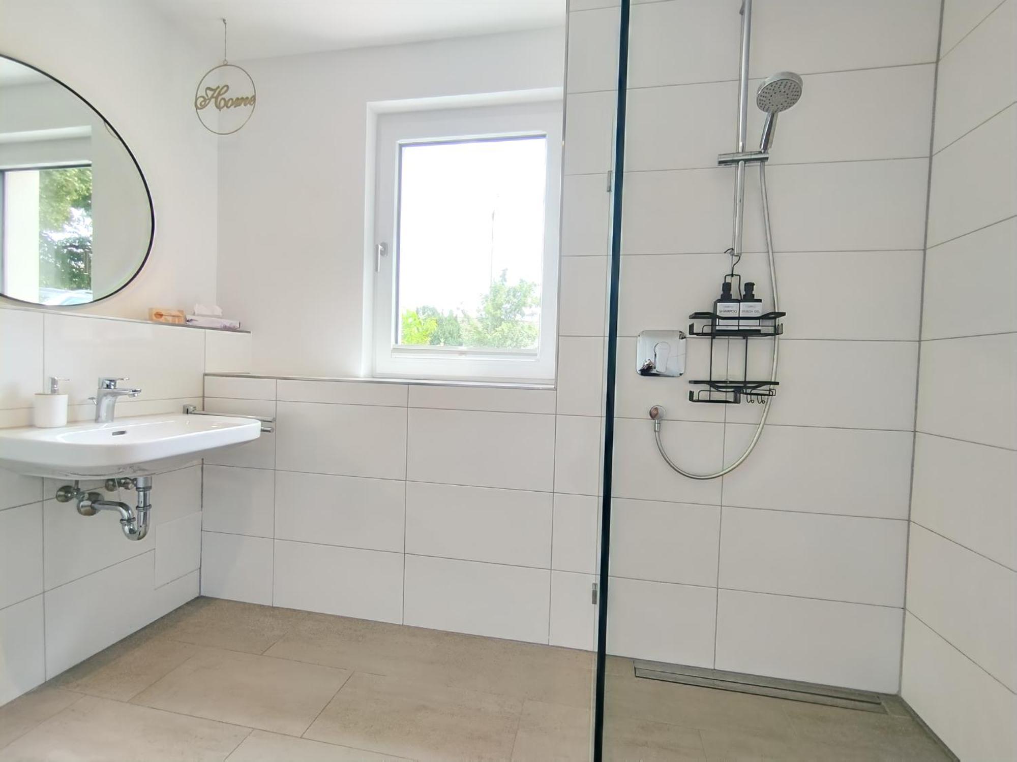 Cityvibe Apartment Fuer Bis Zu 4 Erlangen Exterior foto